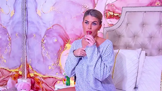 SalmaRroze online show from 22, 11, 2025