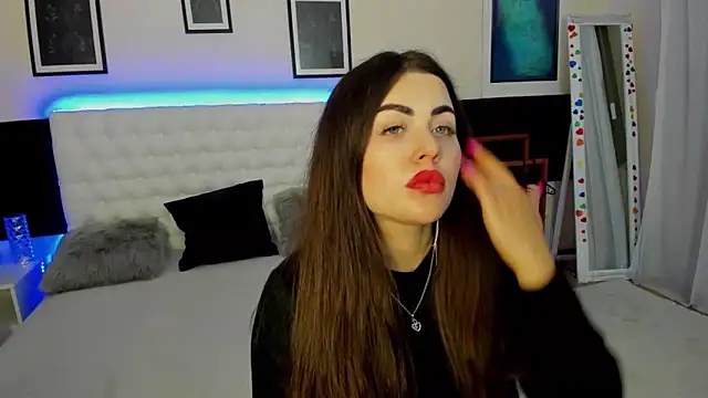 GraysLunna online show from 19, 11, 2025