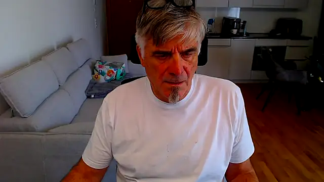 Buidapest online show from 27, 3, 2026