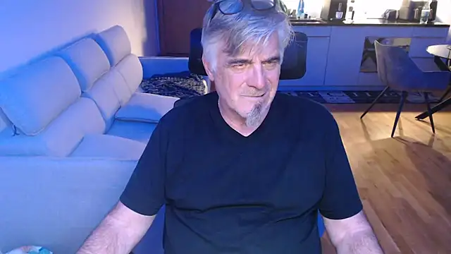 Buidapest online show from 17, 4, 2026