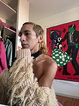 Snapshot of zinalastar chatting on 18, 11, 2025 zinalastar online show from 18, 11, 2025