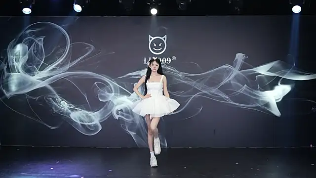 LU-909 online show from 9, 1, 2026