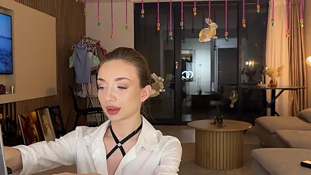 Jolienne online show from 2, 4, 2026