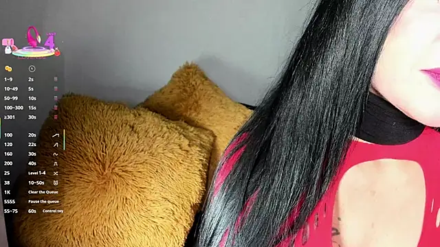 latinbitch online show from 27, 11, 2025