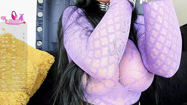 latinbitch online show from 27, 11, 2025