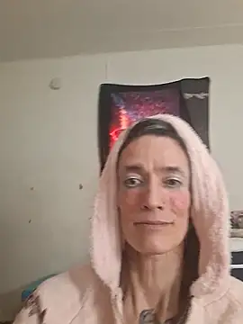 Snapshot of MaitressePomme3 chatting on 19, 1, 2026 MaitressePomme3 online show from 19, 1, 2026