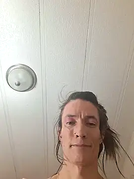 Snapshot of MaitressePomme3 chatting on 6, 2, 2026 MaitressePomme3 online show from 6, 2, 2026