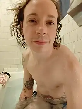 Snapshot of dragonlock chatting on 2, 12, 2025 dragonlock online show from 2, 12, 2025