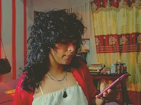 Snapshot of justcallmemargo chatting on 17, 11, 2025 justcallmemargo online show from 17, 11, 2025