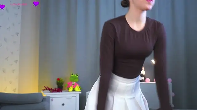 Snapshot of SanjuanitaNaser chatting on 19, 11, 2025 SanjuanitaNaser online show from 19, 11, 2025