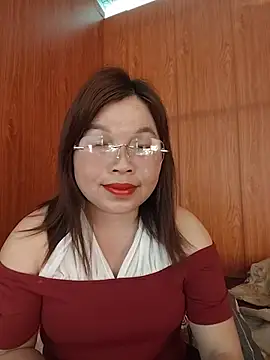 Snapshot of Cover-baa chatting on 25, 5, 2026 Cover-baa online show from 25, 5, 2026