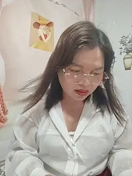 Snapshot of Cover-baa chatting on 31, 5, 2026 Cover-baa online show from 31, 5, 2026