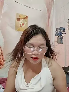 Snapshot of Cover-baa chatting on 11, 7, 2026 Cover-baa online show from 11, 7, 2026