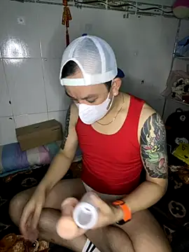 Bui Vinh Khoi18 online show from 24, 11, 2025