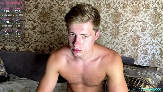 Snapshot of Maxhornyblondieman chatting on 2, 7, 2026 Maxhornyblondieman online show from 2, 7, 2026