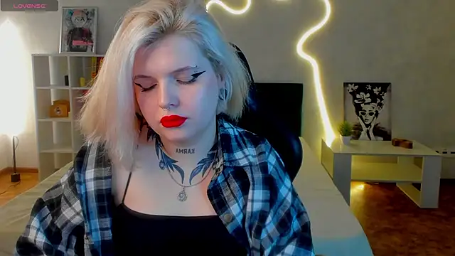 shadow  purrr online show from 20, 11, 2025