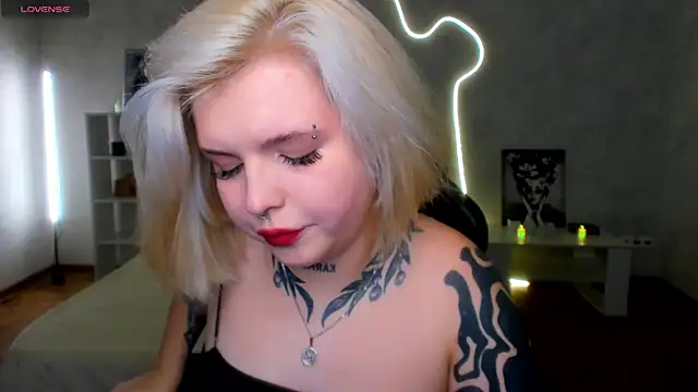 shadow  purrr online show from 19, 12, 2025