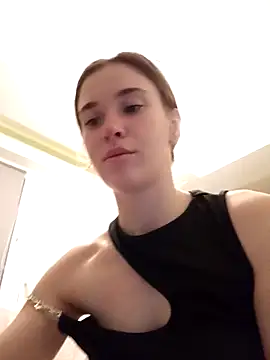 Snapshot of BarniLili chatting on 3, 12, 2025 BarniLili online show from 3, 12, 2025