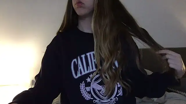 Martimartinaxx online show from 27, 4, 2026