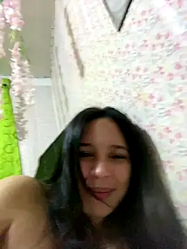 Snapshot of Esmerald_1111 chatting on 24, 11, 2025 Esmerald 1111 online show from 24, 11, 2025