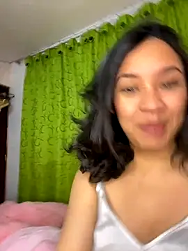 Snapshot of Esmerald_1111 chatting on 28, 11, 2025 Esmerald 1111 online show from 28, 11, 2025