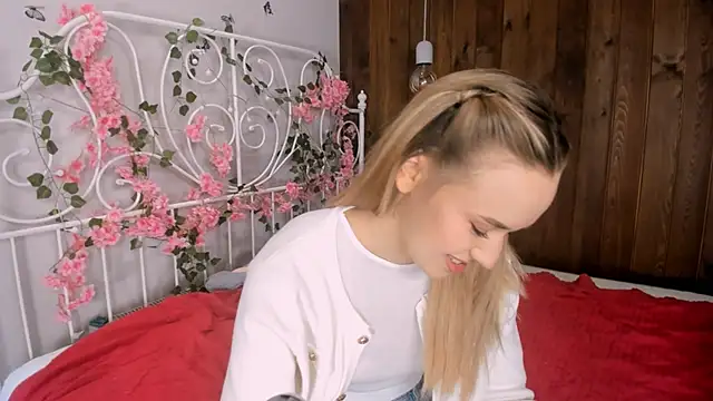 KristleKirst online show from 28, 11, 2025