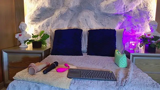 Snapshot of bella_mush chatting on 3, 5, 2026 bella mush online show from 3, 5, 2026