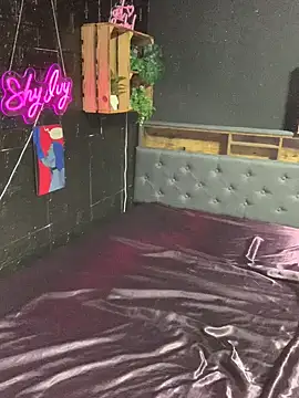 Shy-Ivy online show from 17, 3, 2026