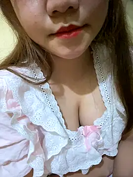 Snapshot of Sunset-yll chatting on 15, 12, 2025 Sunset-yll online show from 15, 12, 2025