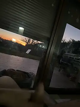 Locotre22 online show from 18, 12, 2025