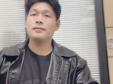 Snapshot of DiaodangYY chatting on 18, 11, 2025 DiaodangYY online show from 18, 11, 2025