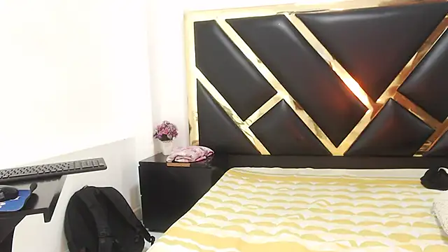 NoahJhonson69 online show from 20, 12, 2025