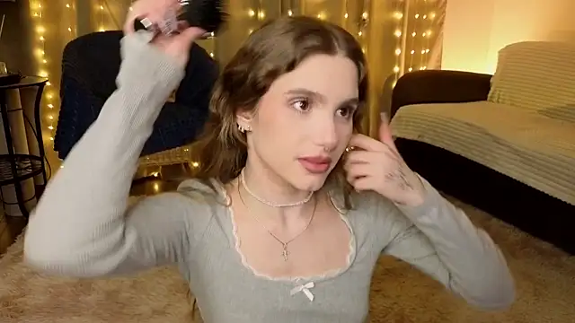 RozanneJordan online show from 12, 4, 2026