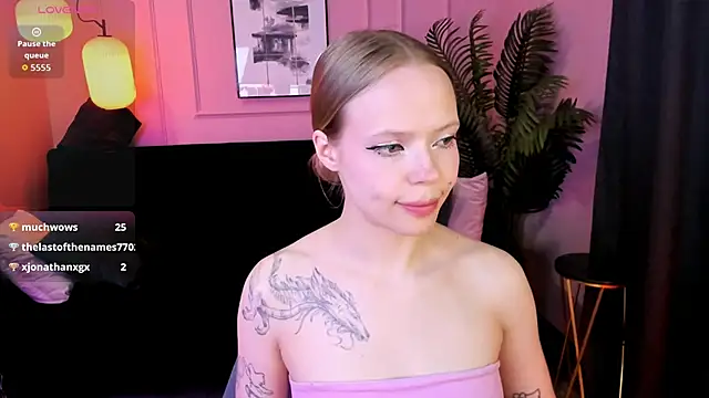Snapshot of lucy_loy chatting on 26, 4, 2026 lucy loy online show from 26, 4, 2026