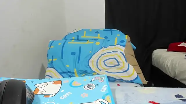 Snapshot of ebony_cristal_1 chatting on 8, 3, 2026 ebony cristal 1 online show from 8, 3, 2026