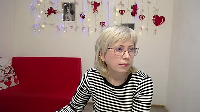 LaurenWishy online show from 8, 2, 2026