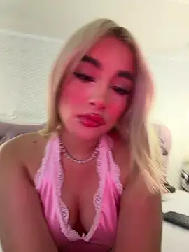 Snapshot of NathalieRoss1 chatting on 13, 5, 2026 NathalieRoss1 online show from 13, 5, 2026