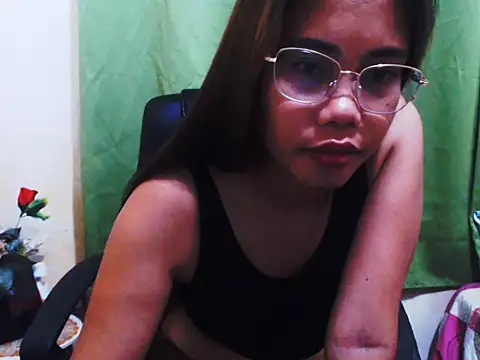 HotAsian Yazzi69 online show from 26, 11, 2025