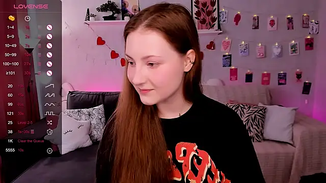 velvet cherry  online show from 25, 4, 2026