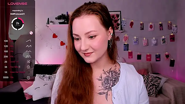 Snapshot of velvet_cherry_ chatting on 28, 5, 2026 velvet cherry online show from 28, 5, 2026