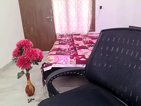 shivani sharma 2 online show from 23, 11, 2025