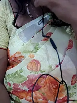 Snapshot of rishitamil01 chatting on 23, 11, 2025 rishitamil01 online show from 23, 11, 2025