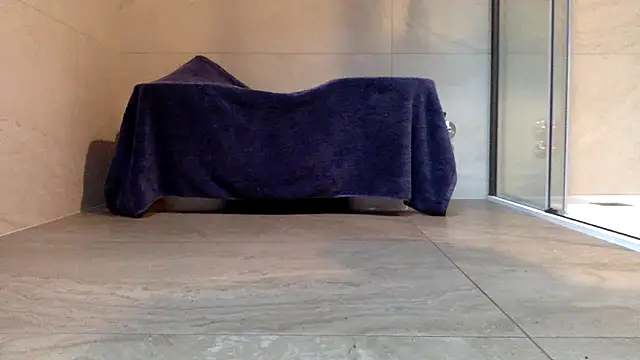 AsiaSlavePantyhosed online show from 19, 12, 2025