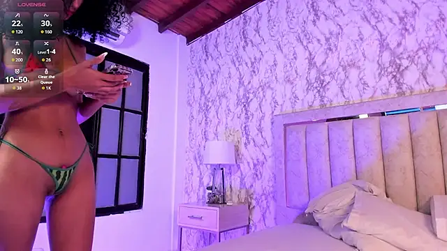 Snapshot of Valeskaa_ chatting on 2, 12, 2025 Valeskaa online show from 2, 12, 2025