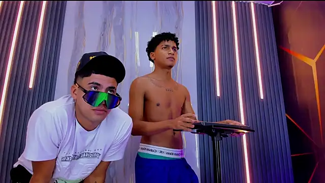 Snapshot of Erotick_Men chatting on 21, 11, 2025 Erotick Men online show from 21, 11, 2025