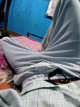 vaasuboy01 online show from 18, 4, 2026