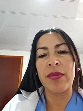 JustSamantha  online show from 5, 1, 2026