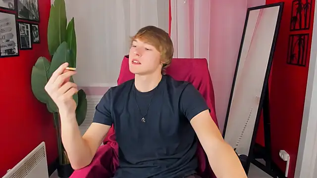 DonaldWoon online show from 24, 11, 2025