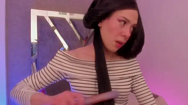 frany wolf  online show from 25, 11, 2025