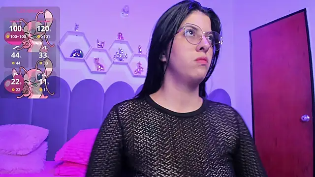 lunagomez24 online show from 14, 12, 2025